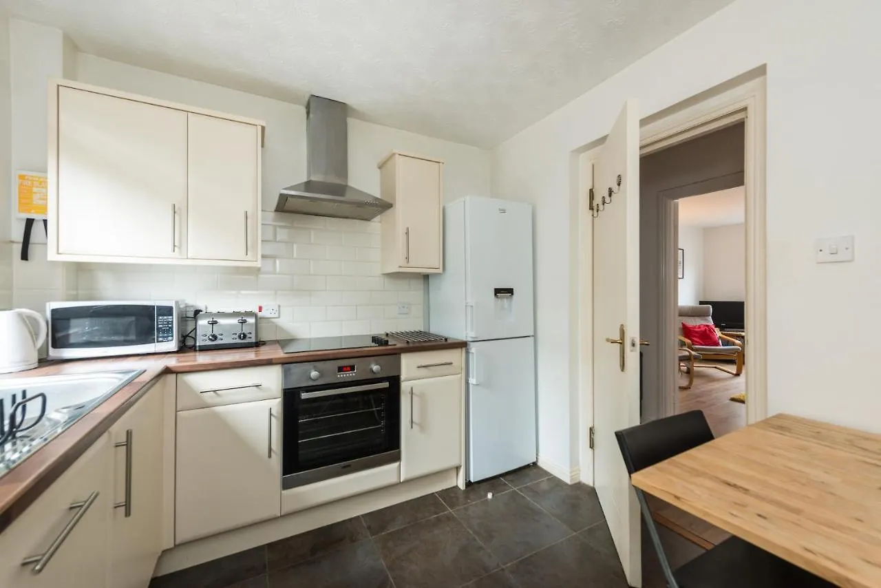 Waterside Apartment Edinburgh Birleşik Krallık