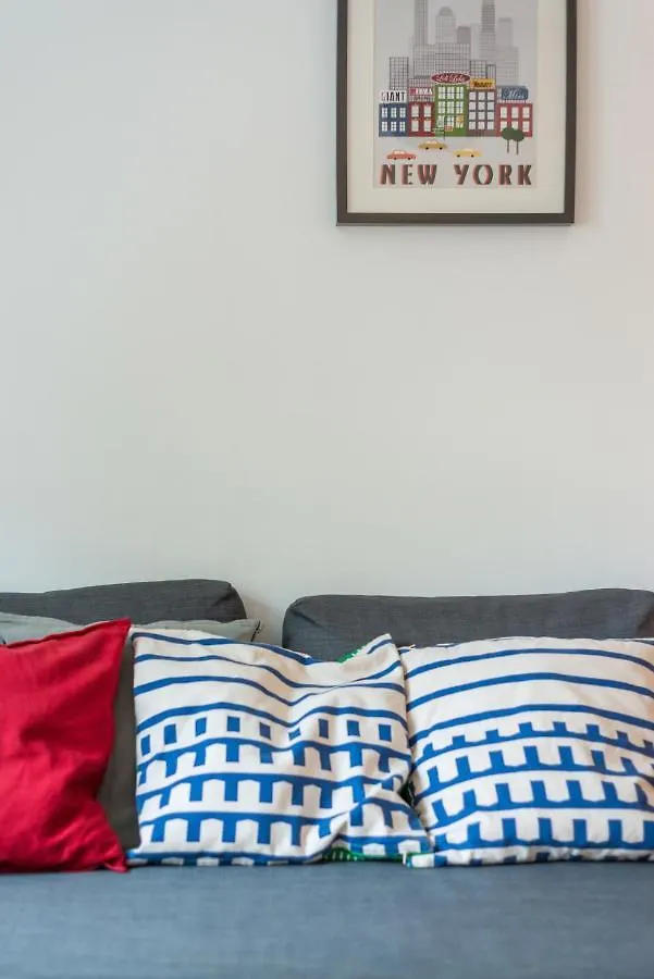 Waterside Apartment Edinburgh